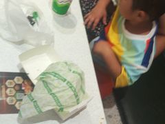 -德克士(亚中商城店)