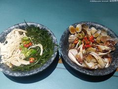 麻辣炒蟹钳-八月美食小馆(银泰城总店)