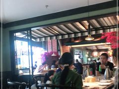 大堂-前海沿·青岛菜(李沧万达店)