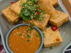 -泉哥小平房串店