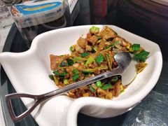 卜辣椒炒坛子肉-坛宗剁椒鱼头(河西王府井店)