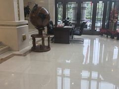 -碧中海汤泉汗蒸酒店