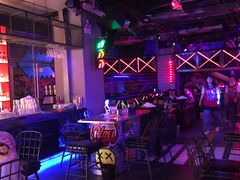 -UP嘻哈酒吧(粉巢店)