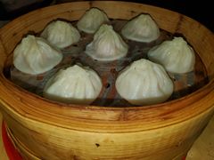 招牌鲜肉小笼汤包-玖鲜小笼(中山广场店)