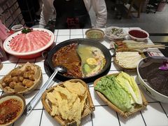 -伍师兄市井火锅(东部星悦天地店)