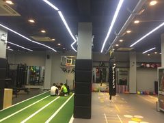 -Freedom Fitness私教健身俱乐部(徐虹北路店)