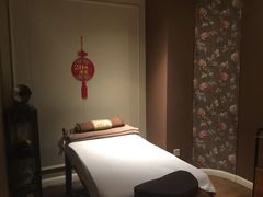 -莱蔻·圣灸堂·推拿艾灸(天山店)