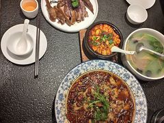 -万重锦·人文川菜馆(骡马市店)