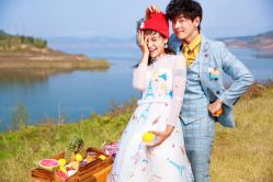 -雪中彩影婚纱摄影·微光艺术中心