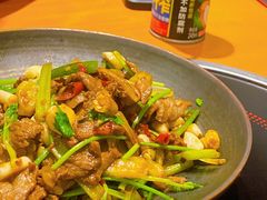 小炒黄牛肉-龙梅肥肠鱼(明瓦廊店)