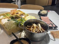 -呷哺呷哺 黄金牧场 (新中关购物中心店)