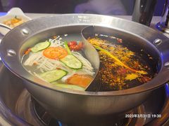 -钢管厂五区小郡肝串串香(滨江店)