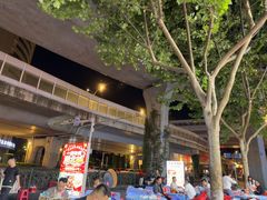 -老街烧烤大排档·地道湖北菜·龙虾馆(汉口火车站店)