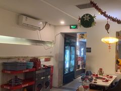 -毛辣果·贵州红酸汤牛肉火锅(西单店)