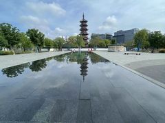-龙华寺