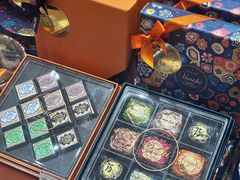 -VENCHI 闻绮(上海佛罗伦萨小镇店)
