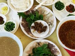 -桥香园云南过桥米线(金马碧鸡店)