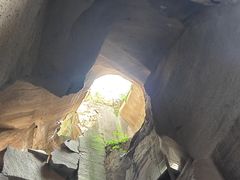 -伍山石窟