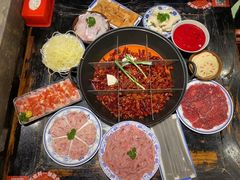 -周小明火锅(黑金冠社区店)