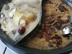 -瓜西西重庆火锅(花溪店)