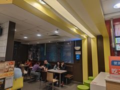 -麦当劳(呼市新华东街店)