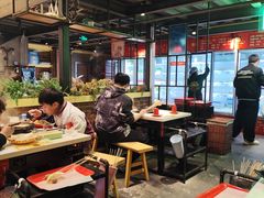 -钢管厂五区小郡肝串串香火锅(梅川路店)