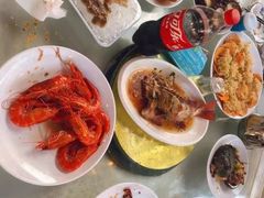 -三亚火车头万人海鲜广场