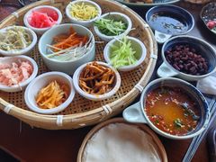 -包整·丝娃娃(一览甲秀楼风景店)