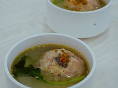 蟹粉狮子头-怡园饭店-餐厅(四望亭店)
