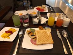 -三亚湾海居铂尔曼度假酒店