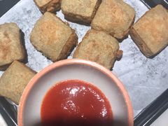 炸富阳臭豆腐-佬肥猫(国华广场店)