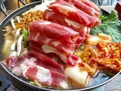 部队锅-MI WU FACTORY米屋美食工厂餐厅(绿地店)