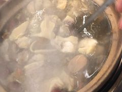 -广味炭炉鸡煲(宝业路分店)