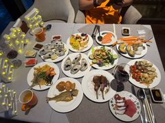 -广州万富希尔顿酒店·感趣自助餐厅·金秋蟹宴生蚝海鲜刺身