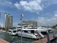-三亚游船旅游中心(三亚鹿回头游艇游船公共码头店)