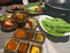-草家酱蟹炭火烤肉店(珲春南路一店)