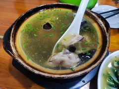 -山里人家土菜馆(茅山店)