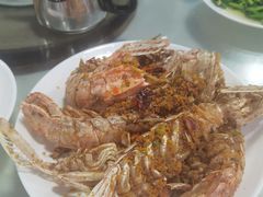 -三亚火车头万人海鲜广场