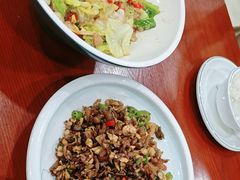 湘西外婆菜-湖南人家湘菜馆(镇江路店)