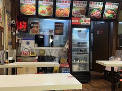 -龙香记桂林米粉(东扬威街11号楼店)