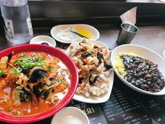 海鲜辣汤面-香港饭店0410(明洞店)