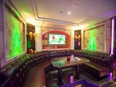 -麦度量贩式KTV(中联广场店)