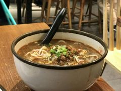 正宗酸辣粉-谭师爷龙抄手(白下路店)