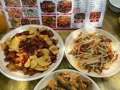 -丹水桥地锅鱼·翘嘴鲌·地方特色全鱼宴(丹江口大坝店)