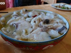酸椒鱼片-九头鸟酒家(四道口店)