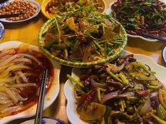 -阆辣荟餐饮(老味道8年·古城店)