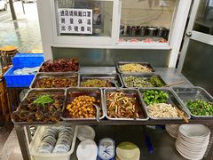 自助取餐区-雨田饭店