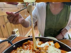 -亲昵春川鸡排(韩国美食街店)