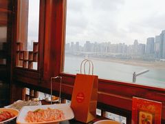-小天鹅火锅·一线江景洪鼎旗舰店(洪崖洞店)
