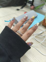-芊屿芊浔美甲